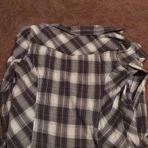 Flannel - Picture 4 of 4